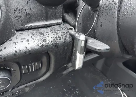 2019 Ram 1500 Big Horn/Lone Star 4X4 5'7 Box z USA, uszkodzony, nr VIN 1C6SRFFT6KN587871